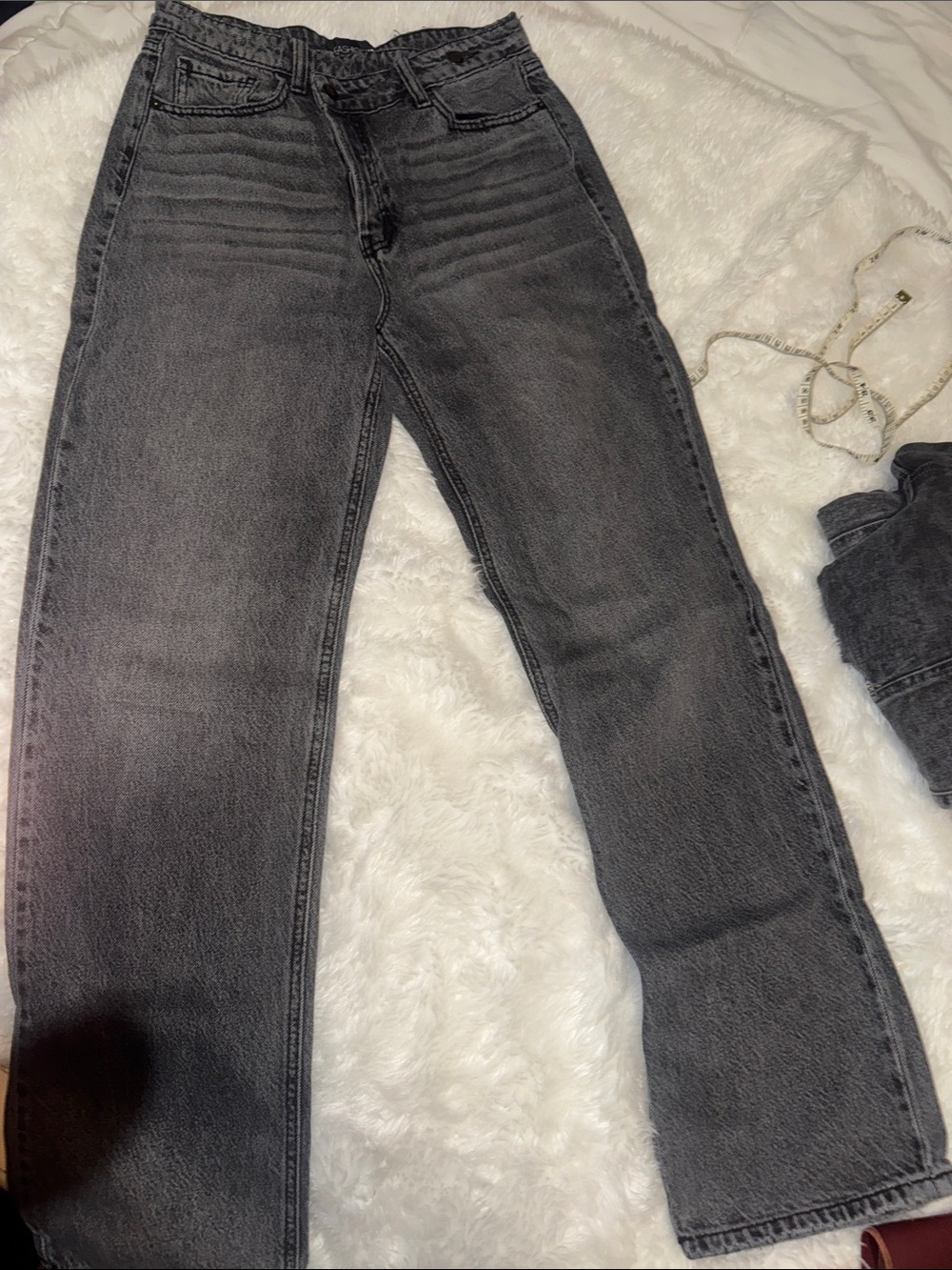 Fashion Nova Women's Straight Leg Jeans in Washed Black